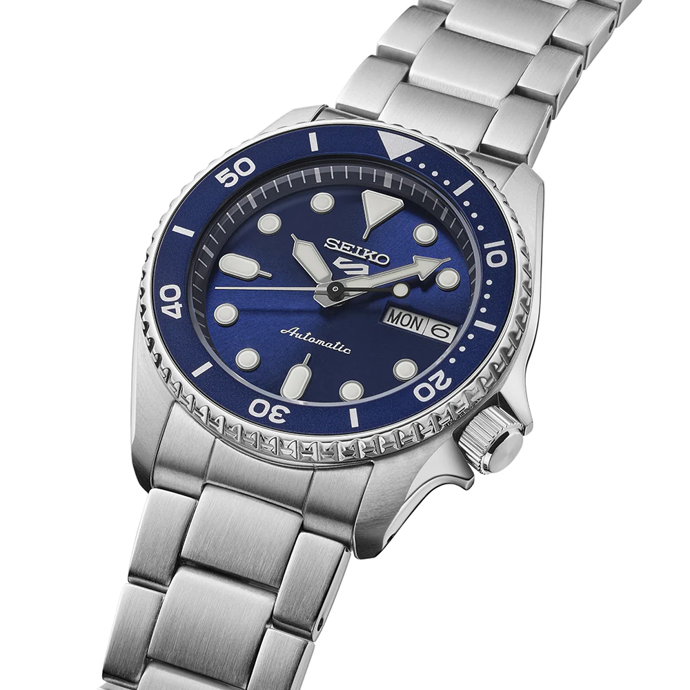 Seiko 5 Sports SKX New Colour Collection ‘Street Denim’ - SRPL77K1 - Image 2